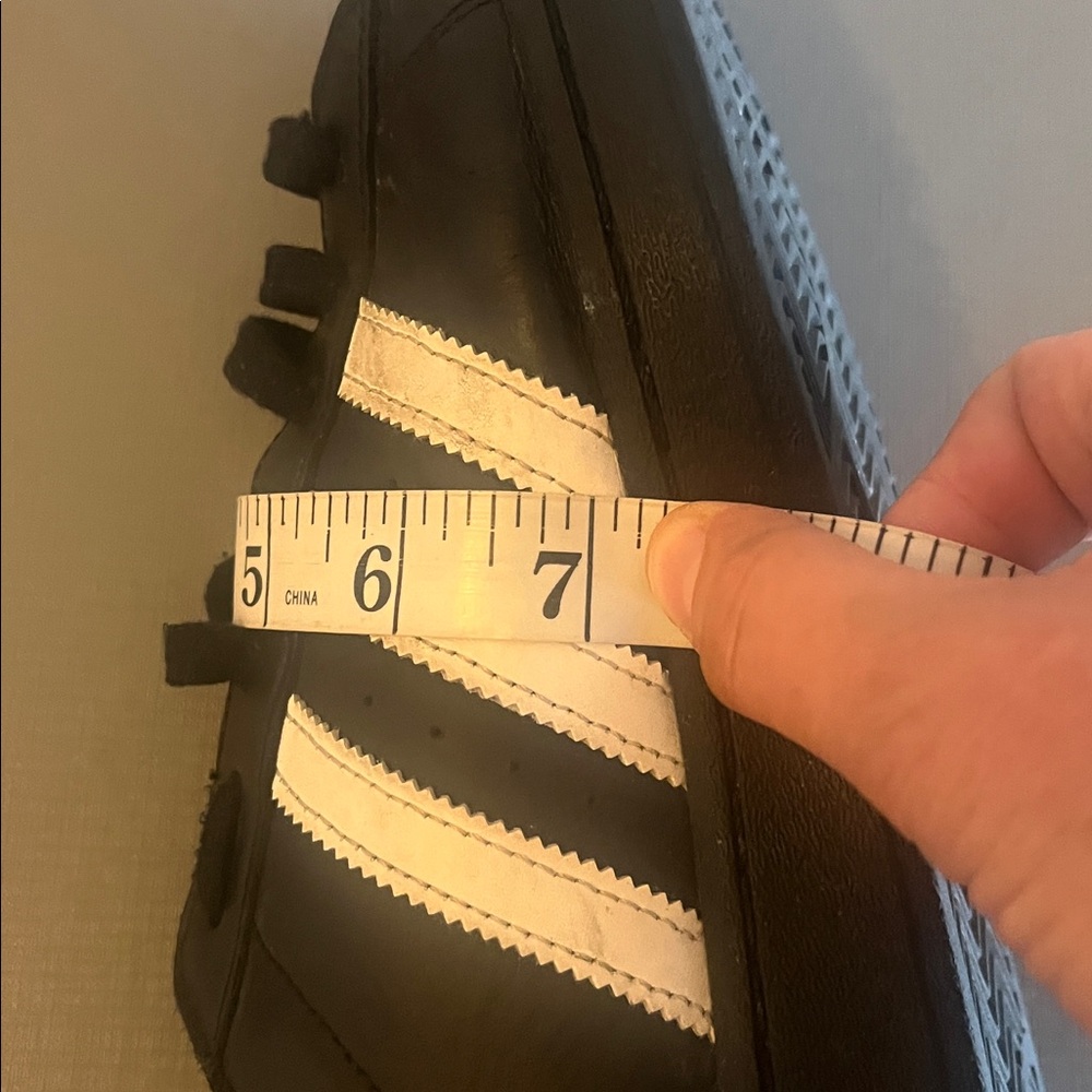 Adidas SUPERSTAR sneakers size 10.5 - Picture 11 of 11